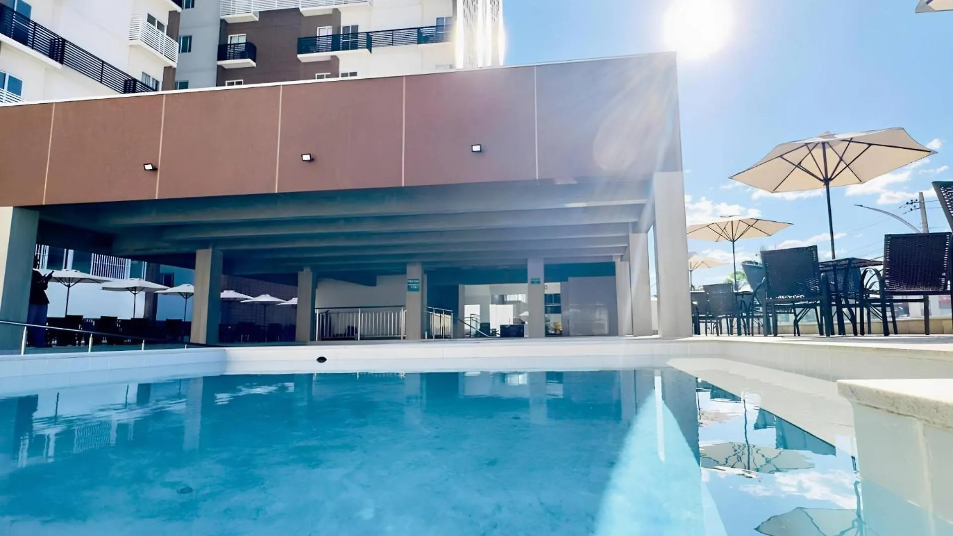 Lägenhetshotell Spazzio Di'Roma - St Acesso Ao Acqua Park Caldas Novas